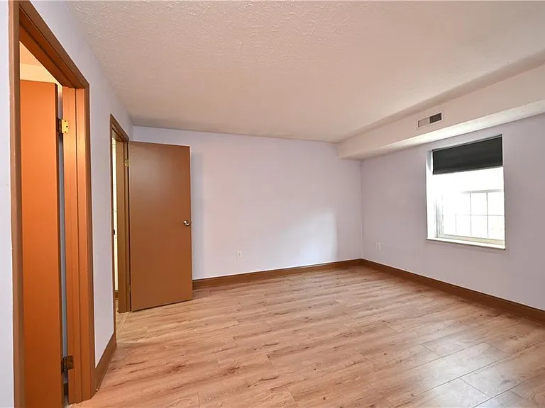 1900 King James Pkwy #101 — Photo 5