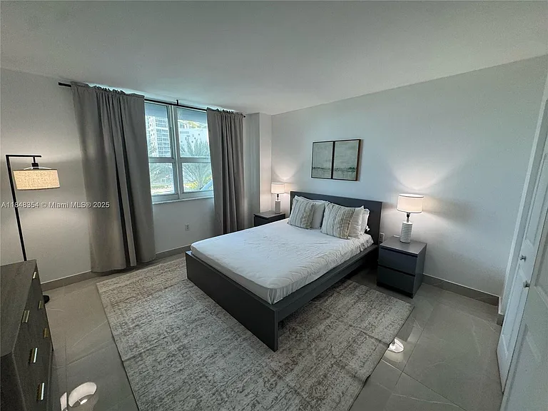 1155 Brickell Bay Dr #307 — Photo 14