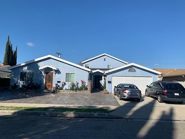 1st image of 22537 Bassett St