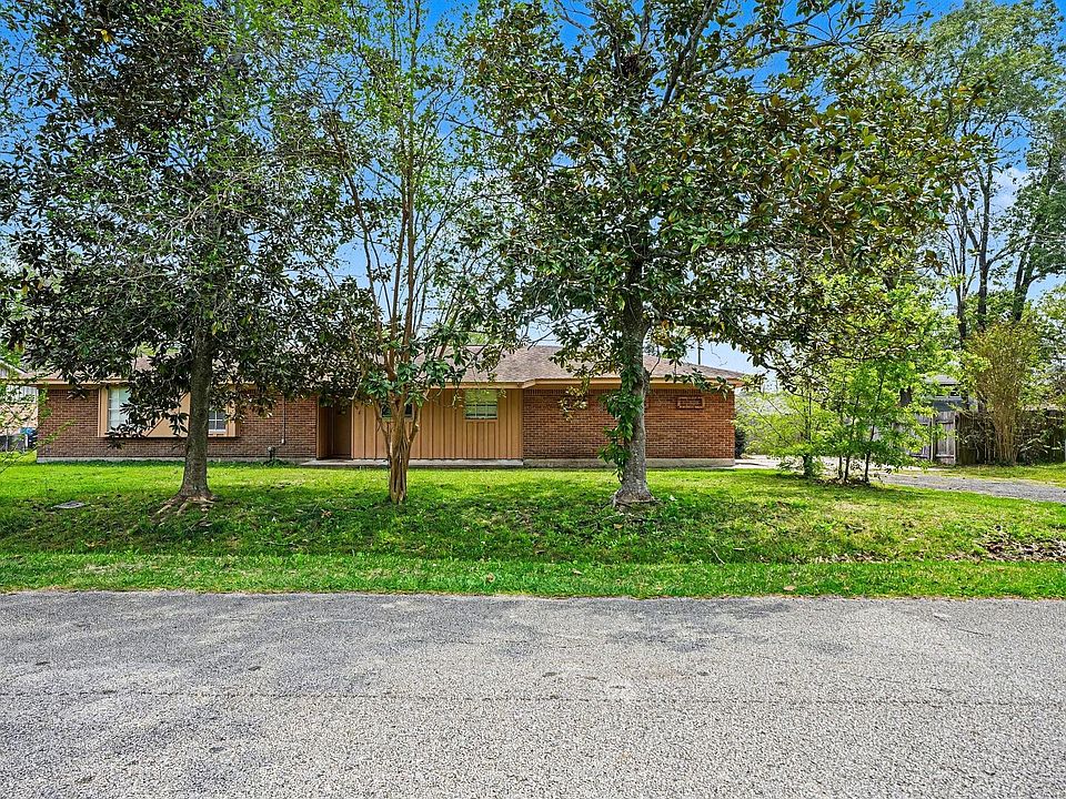 1st image of 722 Fall Creek Dr