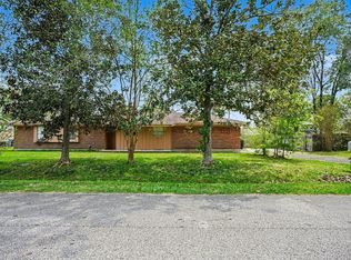 722 Fall Creek Dr, Huffman, TX 77336
