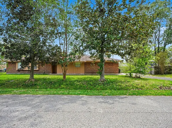 722 Fall Creek Dr, Huffman, TX 77336