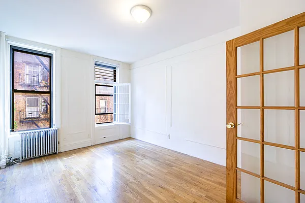 Rented by City Connections Realty | media 10