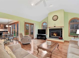 61 Wildwood Dr, Calverton, NY 11933
