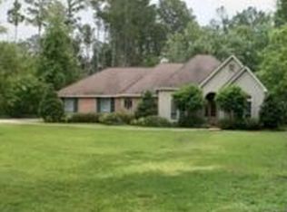 17212 Saint Gertrude Rd, Covington, LA 70435