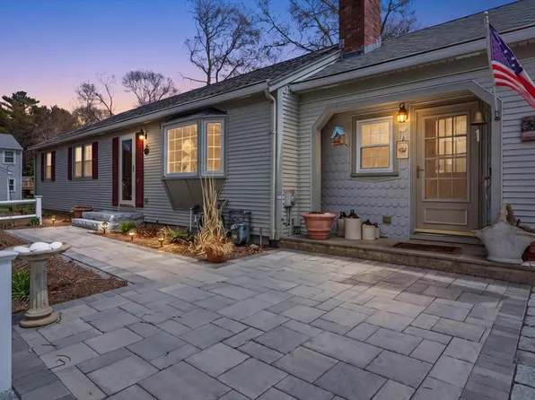 53 Hadrada Ln, Barnstable, MA 02630