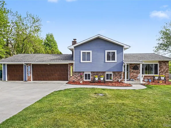 11995 Davisburg Rd, Davisburg, MI 48350
