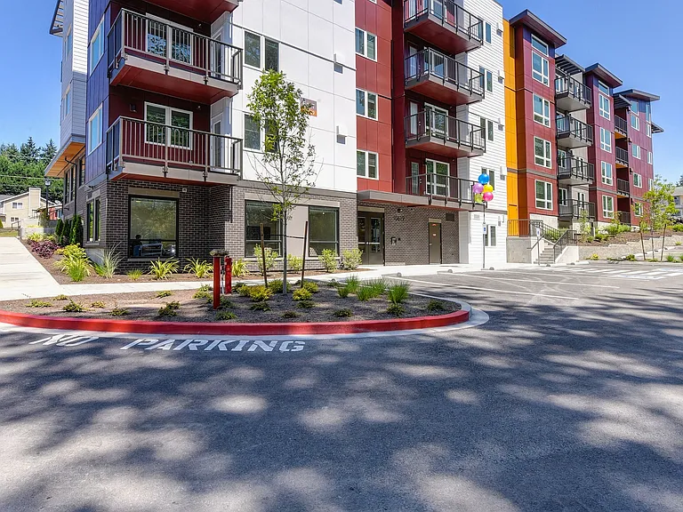 Avaya Ridge Apartments — Photo 31
