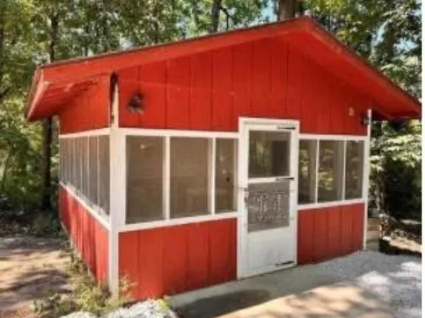 6646 Cedar Lake Dr, Bonne Terre, MO 63628