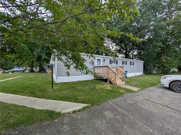 100 Chaucer Ct #116, Elyria, OH 44035