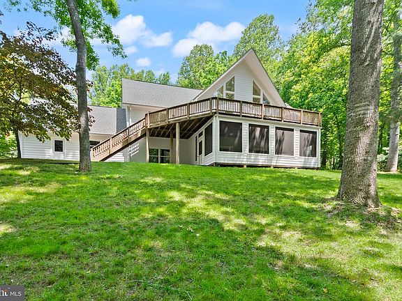 3rd image of 38620 Lime Kiln Rd