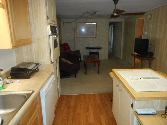 5th image of 2119 Village Hill Dr