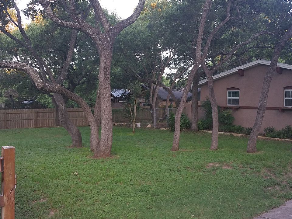 1st image of 104 N Lake Hills Dr