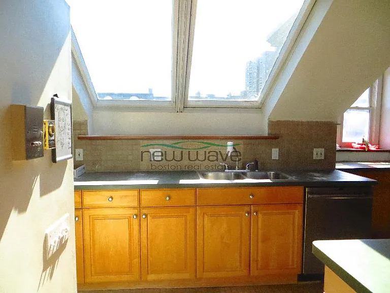 601 Tremont St #4 — Photo 2