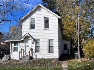 193 Columbus St, Bedford, OH 44146