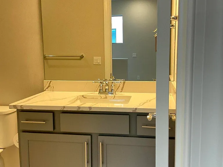 293 SW Sally Way — Photo 19