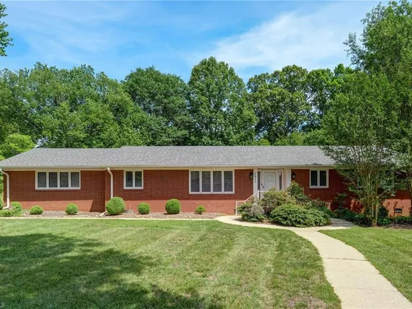 1857 Pennrose Dr, Reidsville, NC 27320