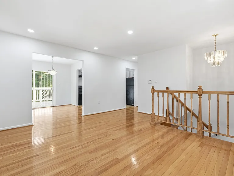 17004 Gohagen Rd — Photo 10