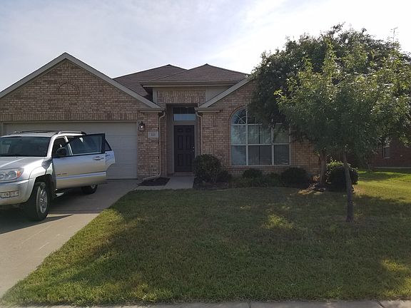 2nd image of 123 Fallen Rock Dr