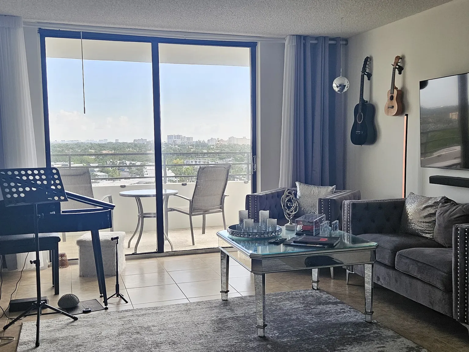 2 bed, 1300 sqft, $2,950 — Photo 4