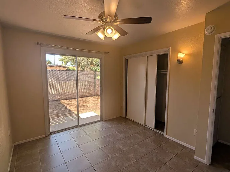 2 bed, 1.0 bath, 798 sqft, $1,200 — Photo 11