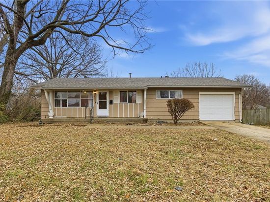 8703 Manchester Ave, Raytown, MO 64138