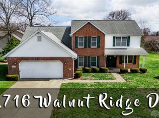 2716 Walnut Ridge Dr, Troy, OH 45373