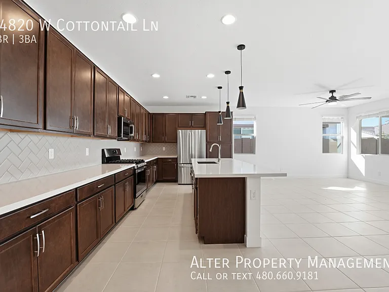 14820 W Cottontail Ln — Photo 4