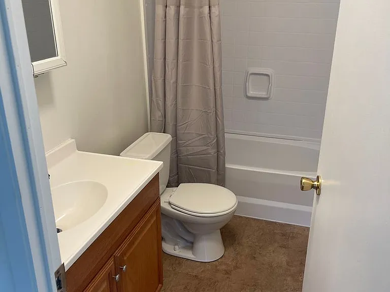 1481 Tozer Rd — Photo 8