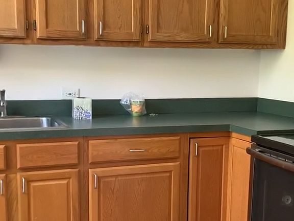 4th image of 402 Van Brunt St APT 2F
