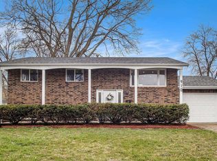 910 South St, Mishawaka, IN 46544