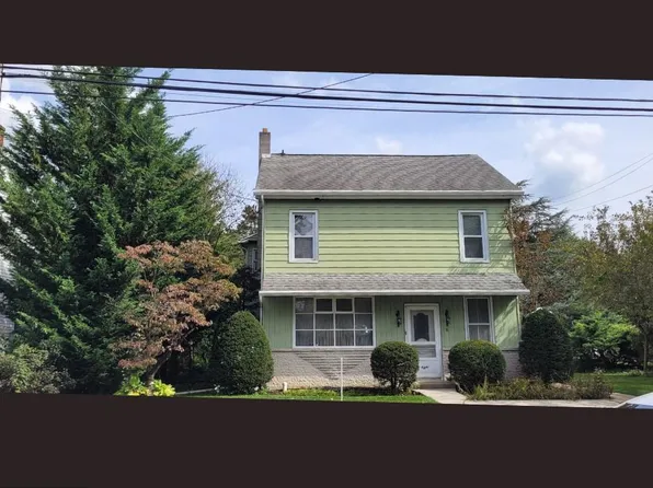 8 N Zinns Mill Rd, Lebanon, PA 17042