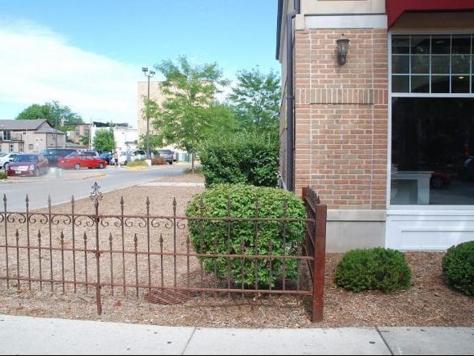 2nd image of 247 Cook St
