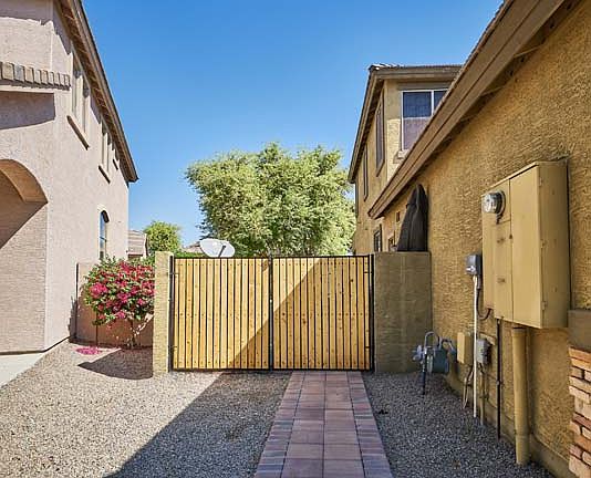 4th image of 15026 W La Reata Ave