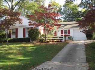 12005 Hitching Post Ln, Rockville, MD 20852