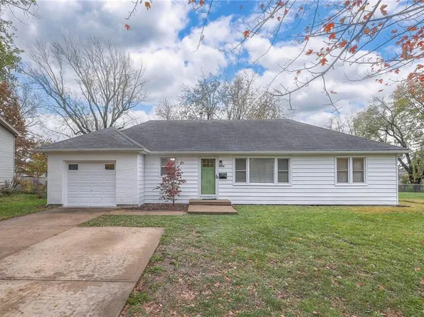 908 S Windsor St, Olathe, KS 66061