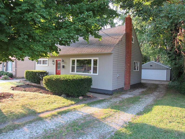 619 Mull Ave — Photo 12