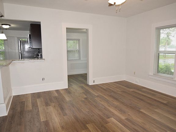 3rd image of 434 S Lakeview Dr #Slak434b