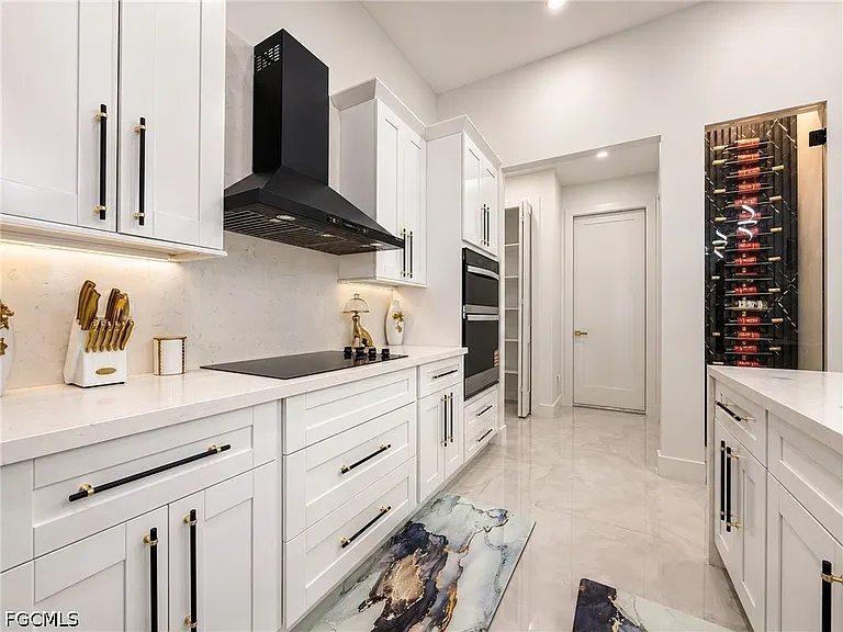 4704 Karen Ave S — Photo 10