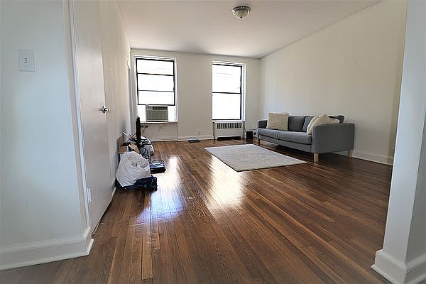 1st image of 956 Madison Ave APT 4R