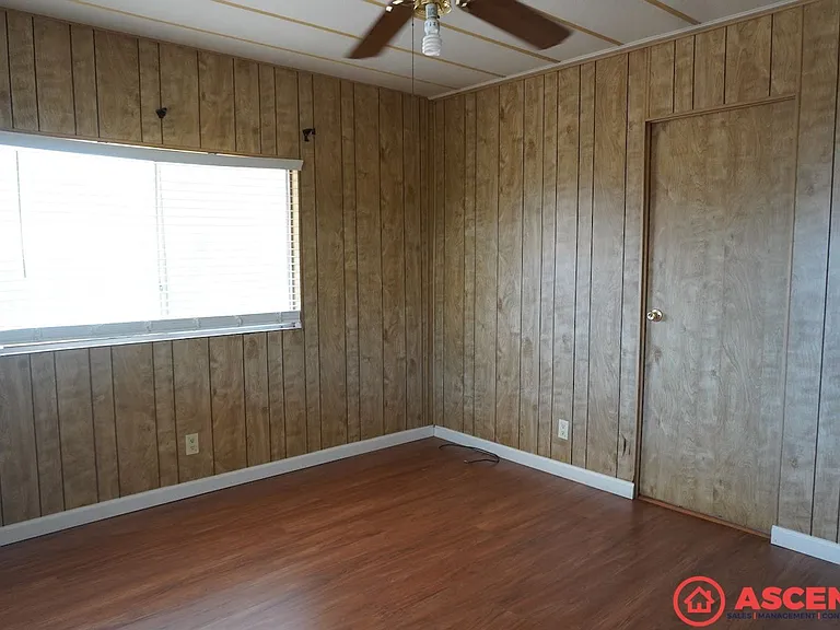 3605 Biltmore Ln — Photo 6