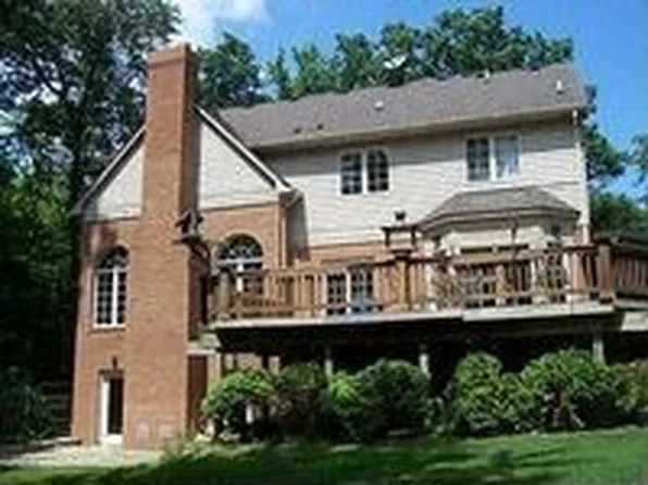 3757 Farmers Creek Rd, Metamora, MI 48455