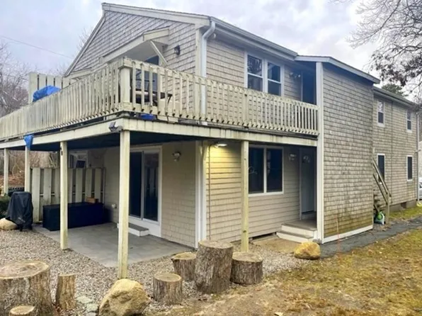 398 W Main St #4B, Barnstable, MA 02630