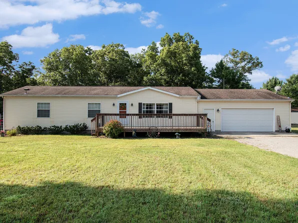 4065 Skeels Rd, Holton, MI 49425