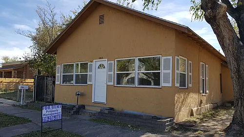 218 E Main St Photo 1