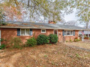 1011 Redding Rd, Asheboro, NC 27203