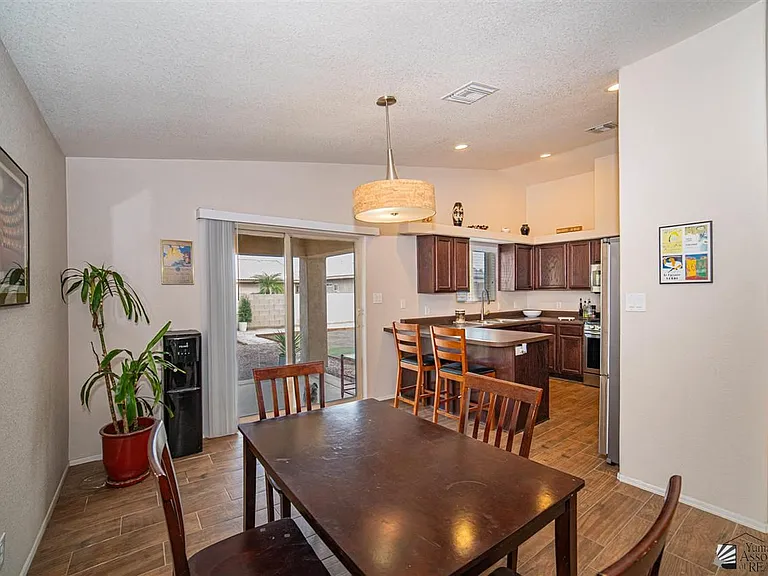 6580 E 33rd Ln — Photo 9