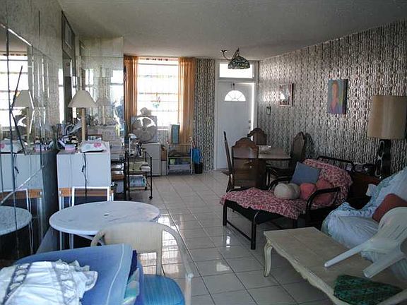 2nd image of 301 Ocean Dr APT 501