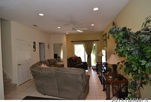 4th image of 2001 Palm Dr