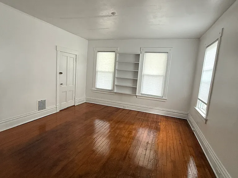 31 High St #1 — Photo 3